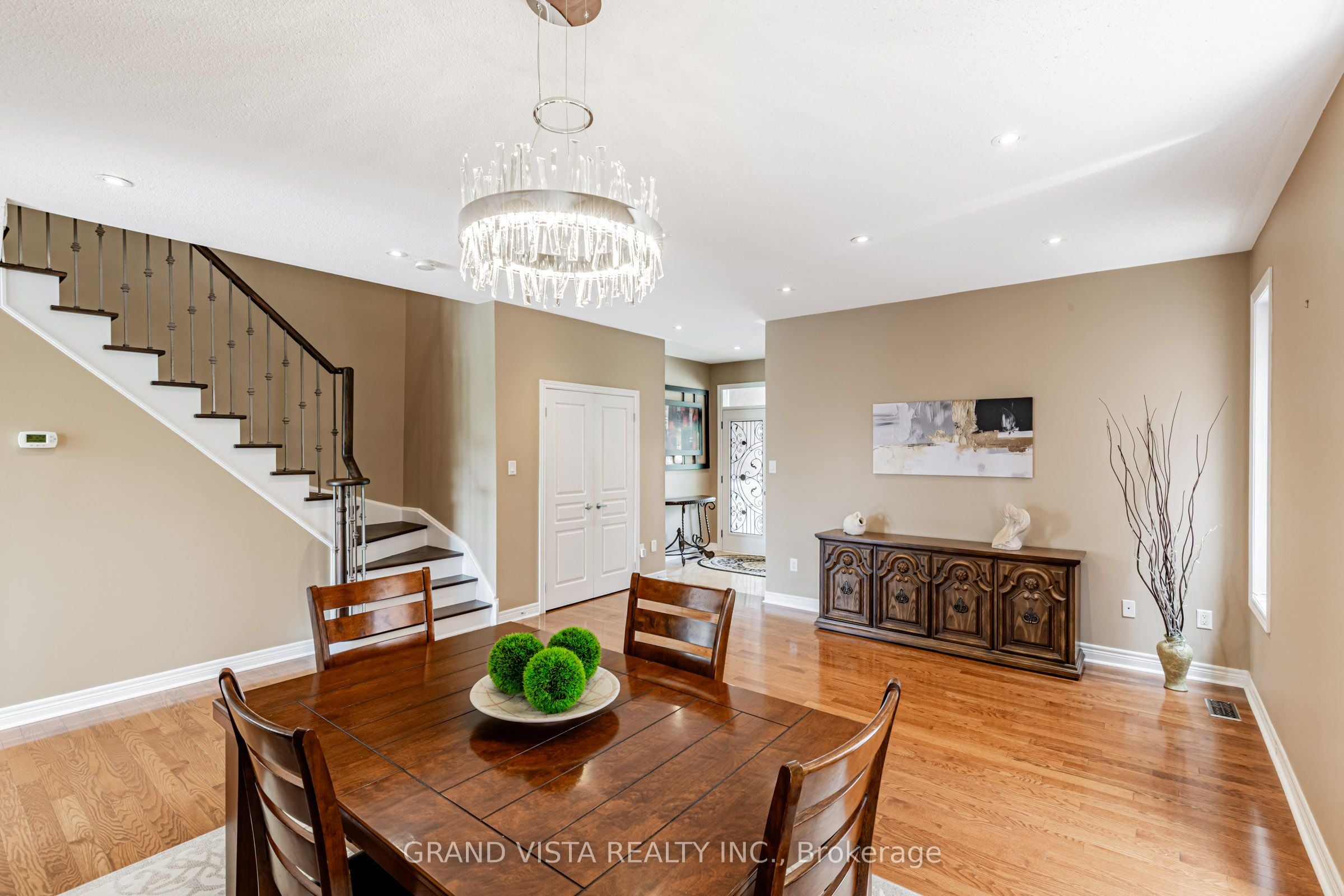 31 Routledge Drive, Richmond Hill, ON, L4E 0C4 photo 5