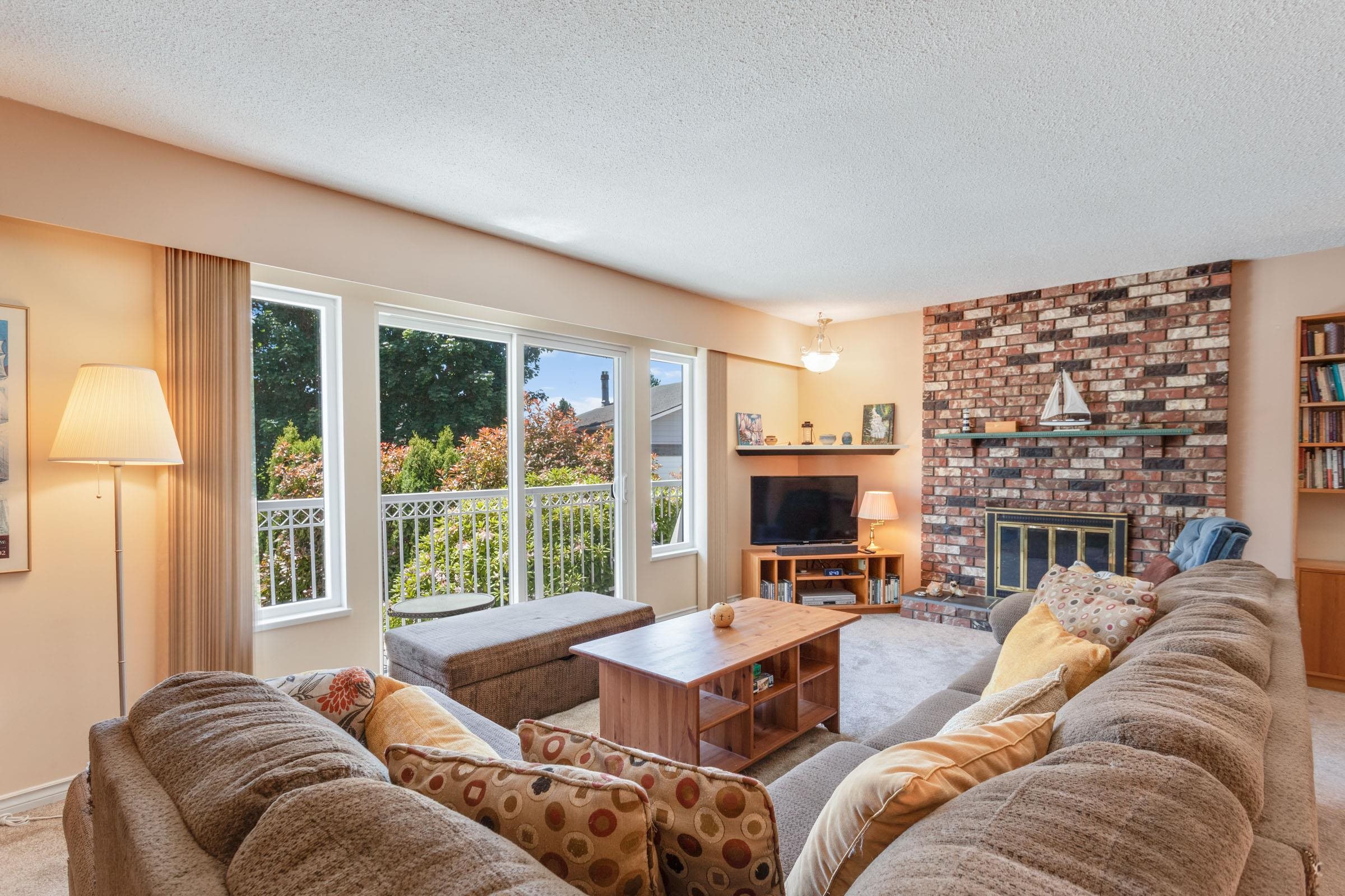 11231 Clipper Court, Richmond, BC, V7E 4M3 photo 2