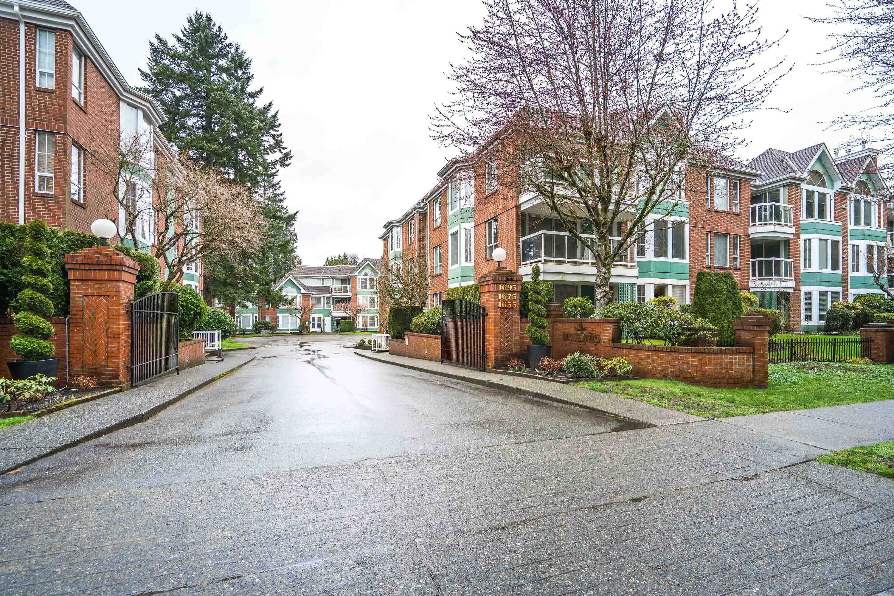 108-1675 Augusta Avenue, Burnaby, BC, V5A 4S8 photo 3