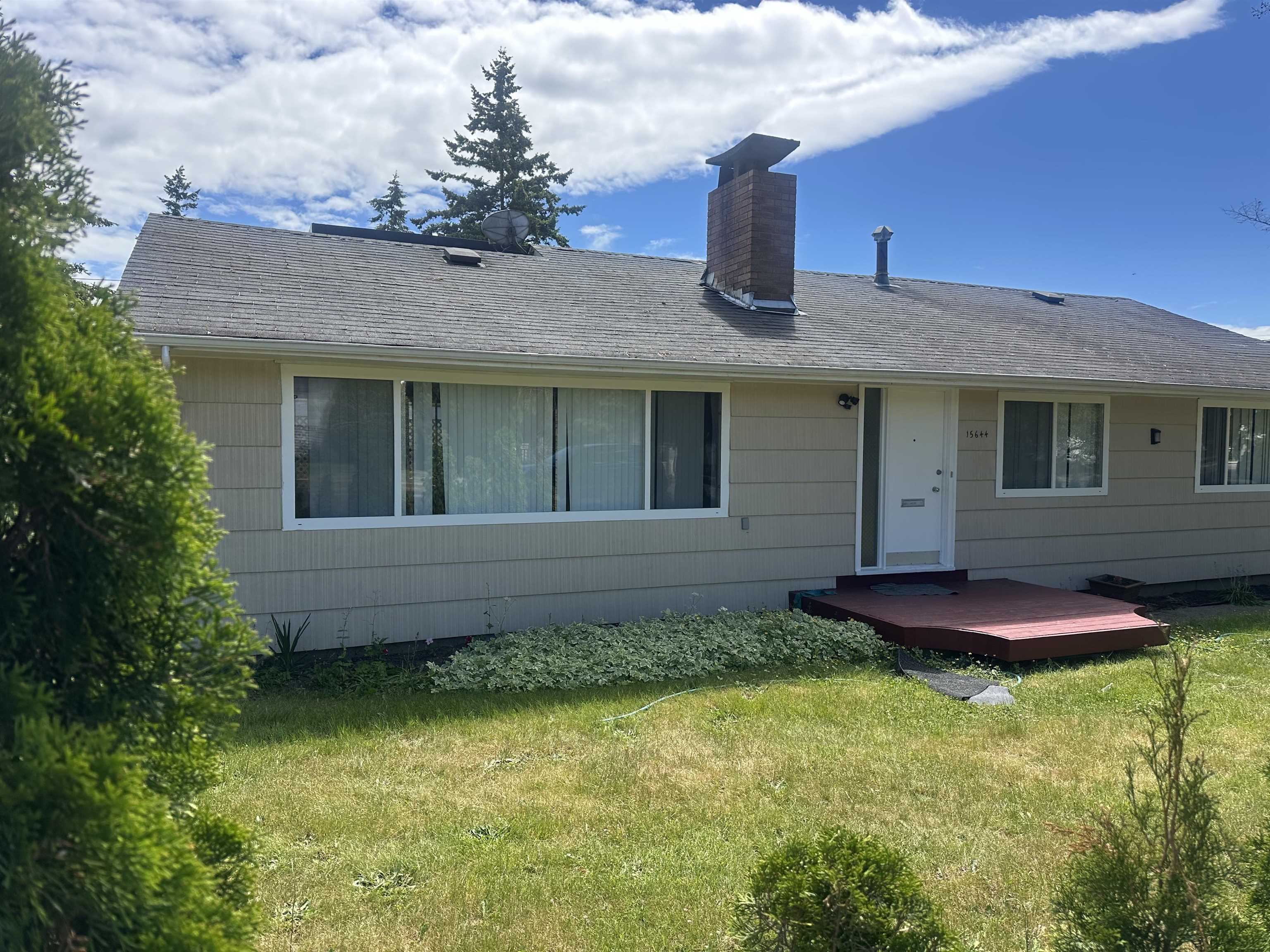 15644 Roper Avenue, White Rock, BC, V4B 2G6