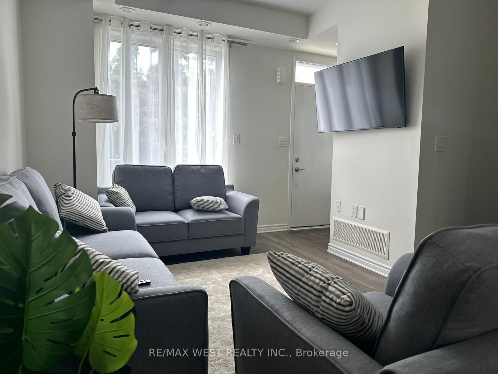 3-25 Heron Park Place, Toronto, ON, M1E 0B8 photo 3
