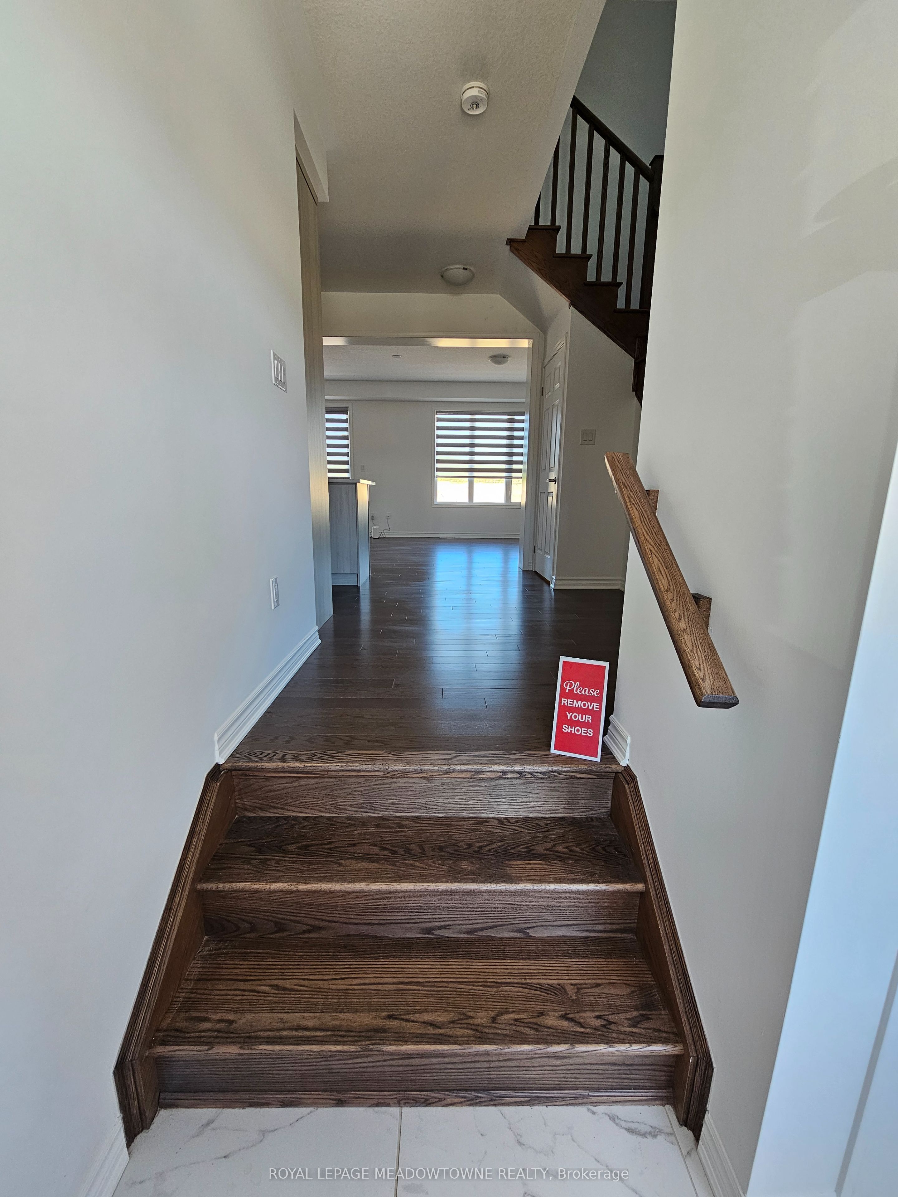 879 Amand Drive, Kitchener, ON, N2R 0V6 photo 3