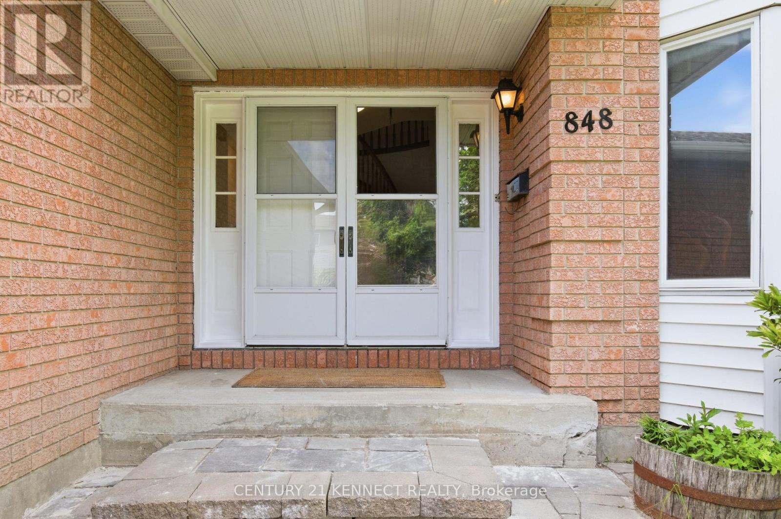 Additional image 3 of 848 Fairlawn Avenue, Ottawa, ON, K2A4C2