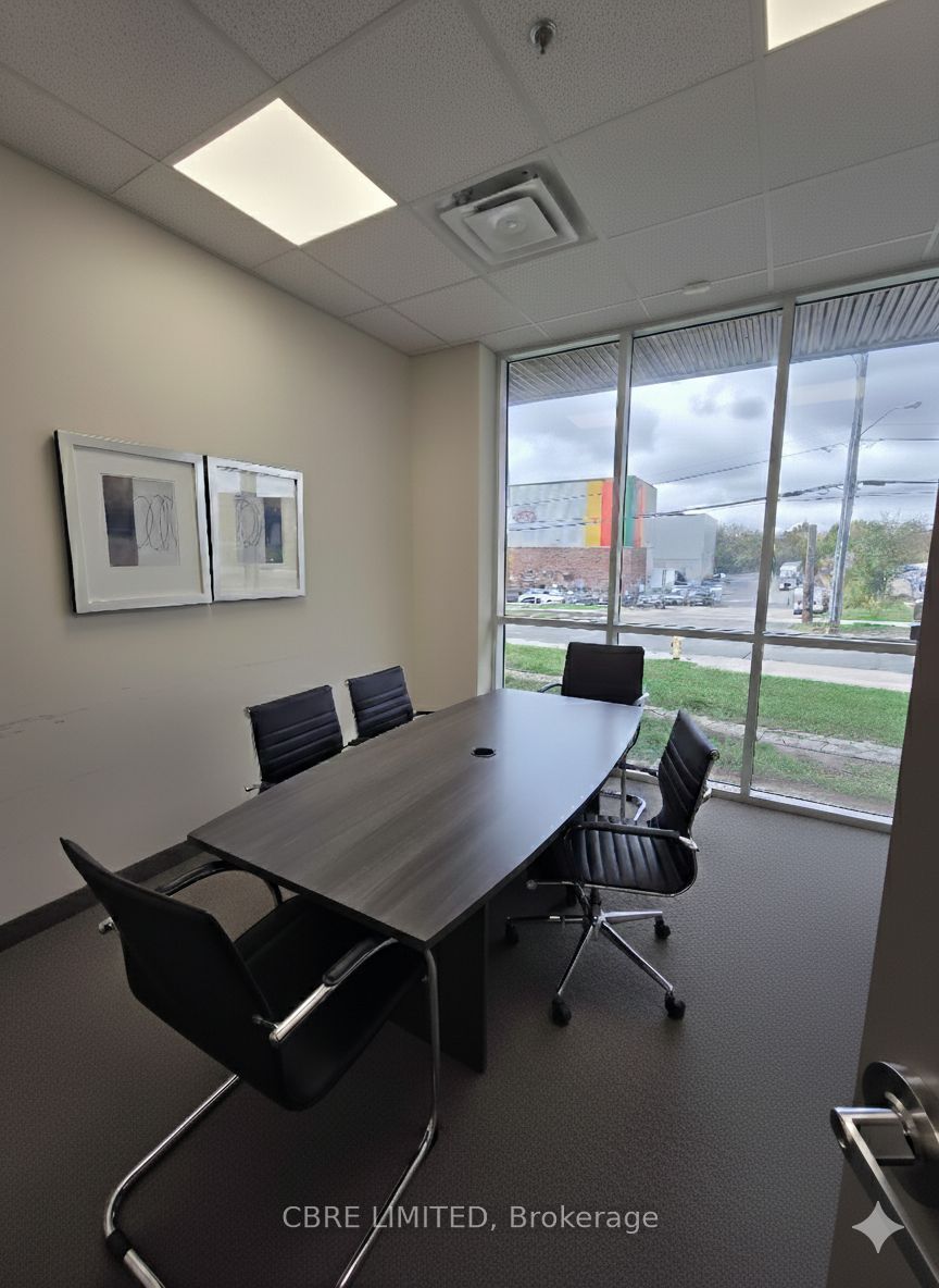 401 Clayson Road, Toronto, ON, M9M 2H4 photo 3