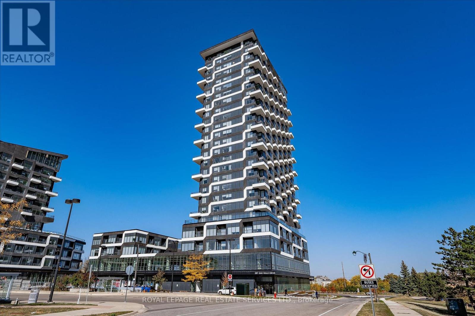 2506-297 Oakville Drive, Oakville, ON, L6H3R6