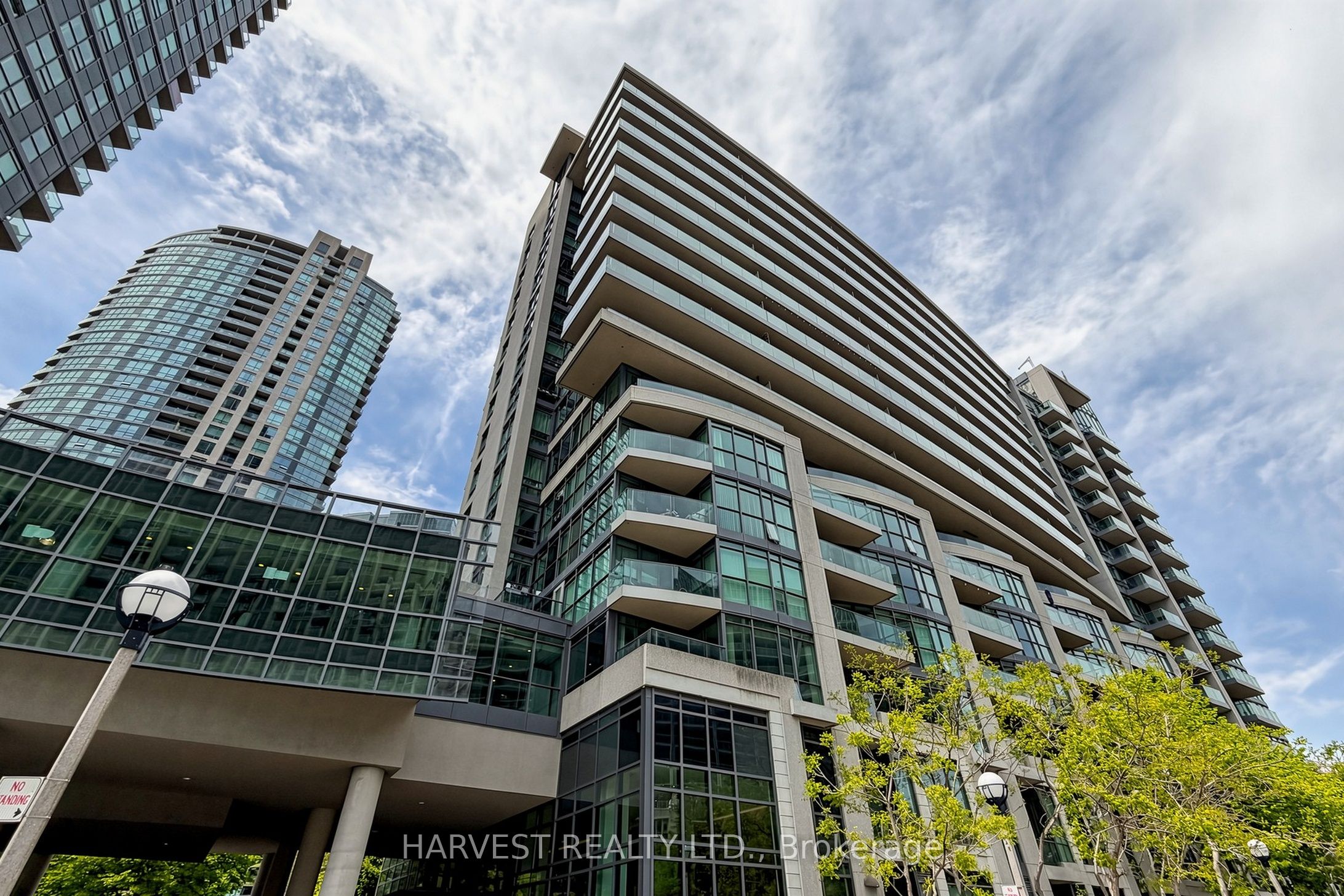 Additional image 2 of 380-209 Fort York Boulevard, Toronto, ON, M5V 4A1