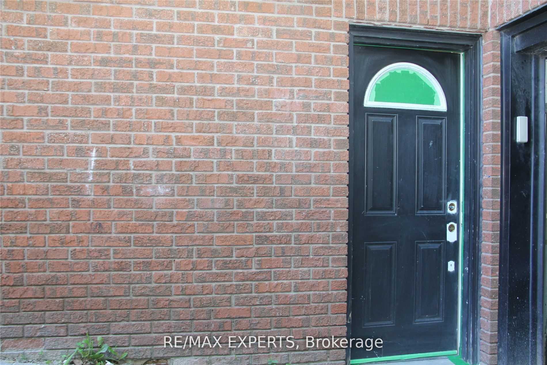 Bsmt-599 Glencairn Avenue, Toronto, ON, M6B 1Z6 photo 2