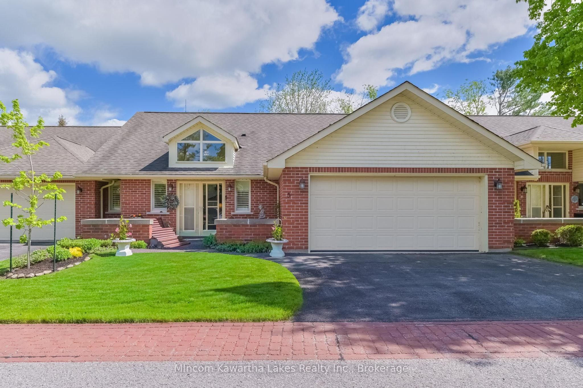 5-1121 Armour Road N, Peterborough, ON, K9H 7N8