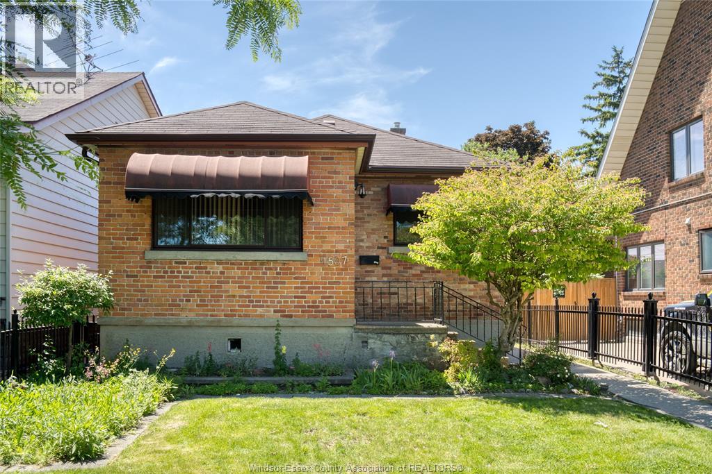 1507 Langlois , Windsor, ON, N8X4M3 photo 2