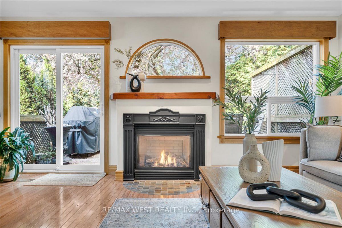 35 Gort Avenue, Toronto, ON, M8W 3Y7 photo 3