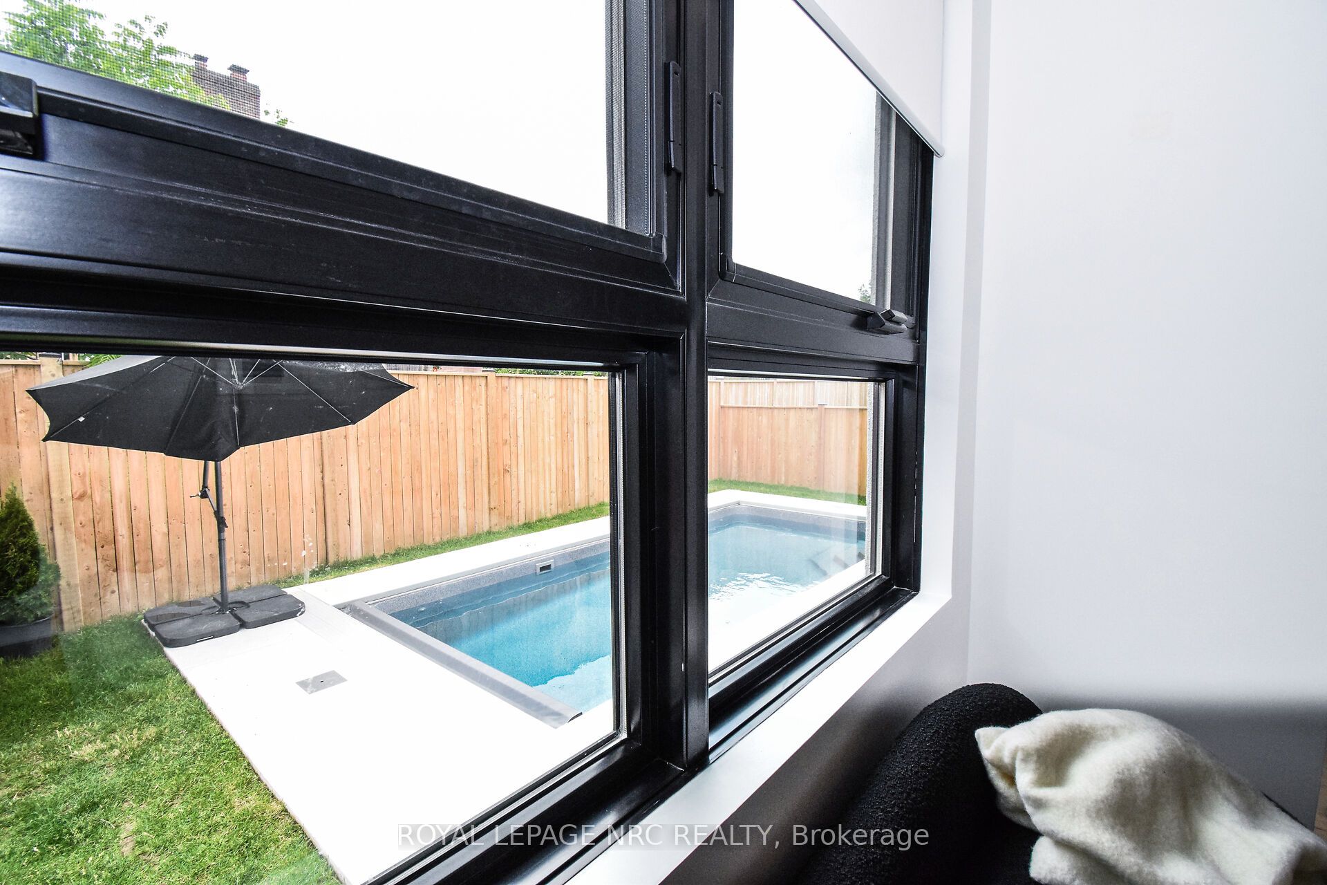 82 Ivy Crescent, Thorold, ON, L2V 0J9 photo 4