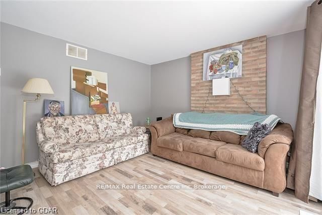 201 Janefield Avenue, Guelph, ON, N1G 2L5 photo 5