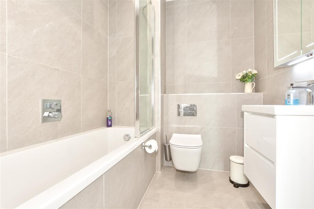 Additional image 8 of 2 bed flat for saleBeach Drive, Ramsgate, Kent CT11