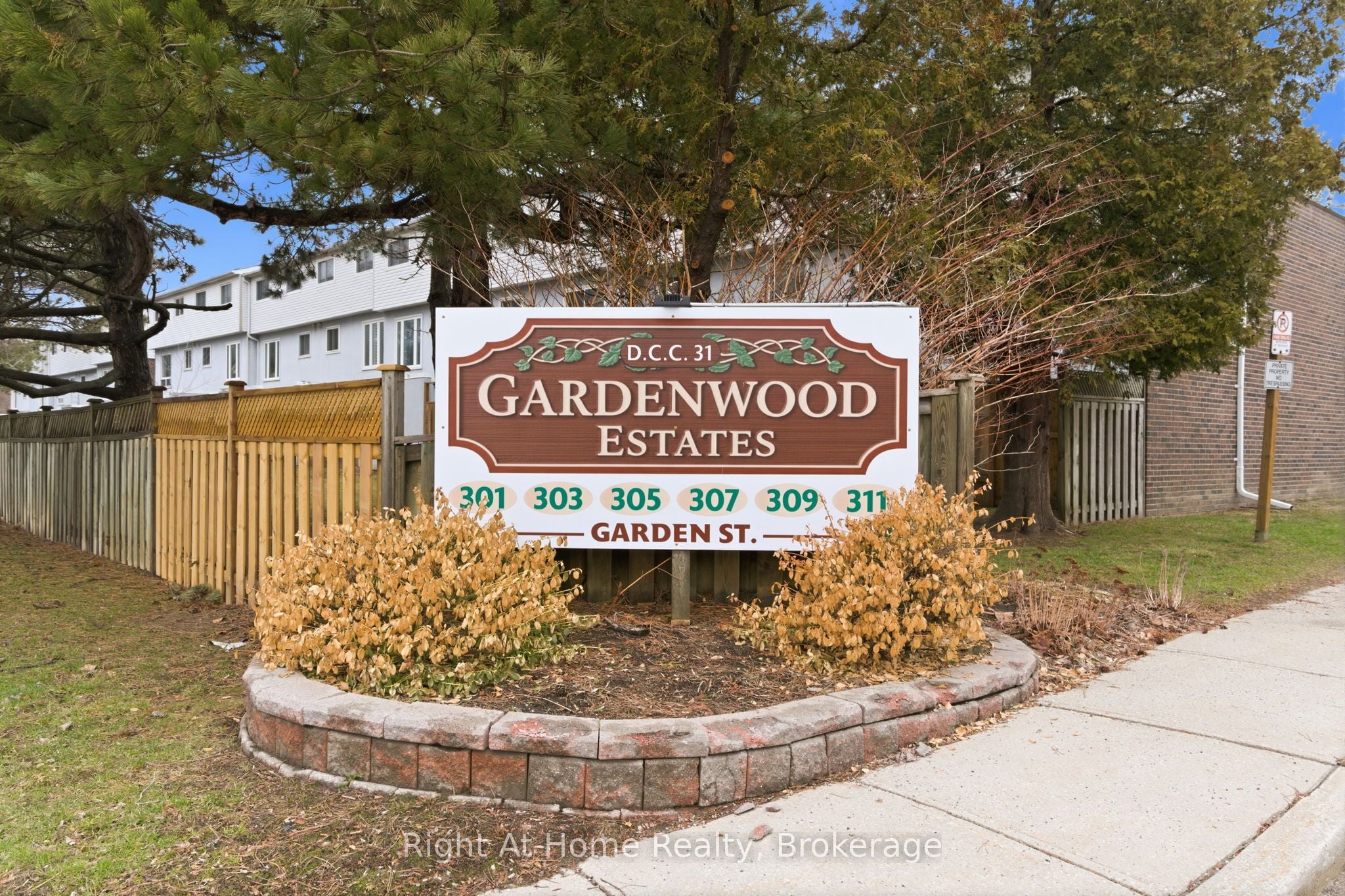 Additional image 4 of 12-303 Garden Street, Whitby, ON, L1N 3W3