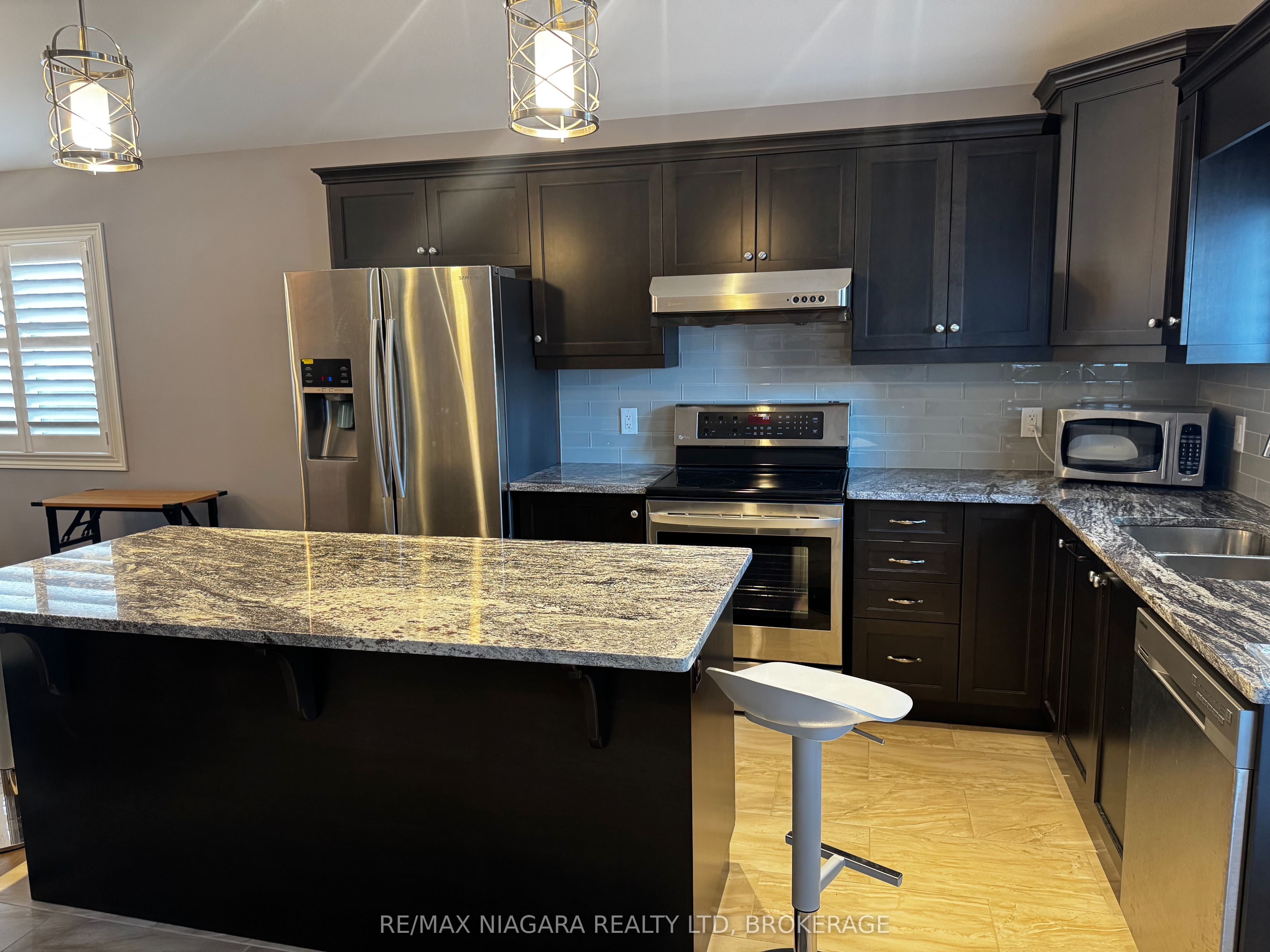 6352 Sam Lorfida Drive, Niagara Falls, ON, L2G 5Z3 photo 5