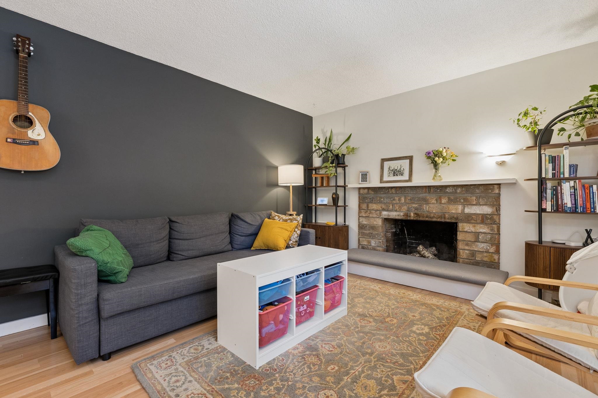 Additional image 4 of 209-310 3rd Street E, North Vancouver, BC, V7L 1E9