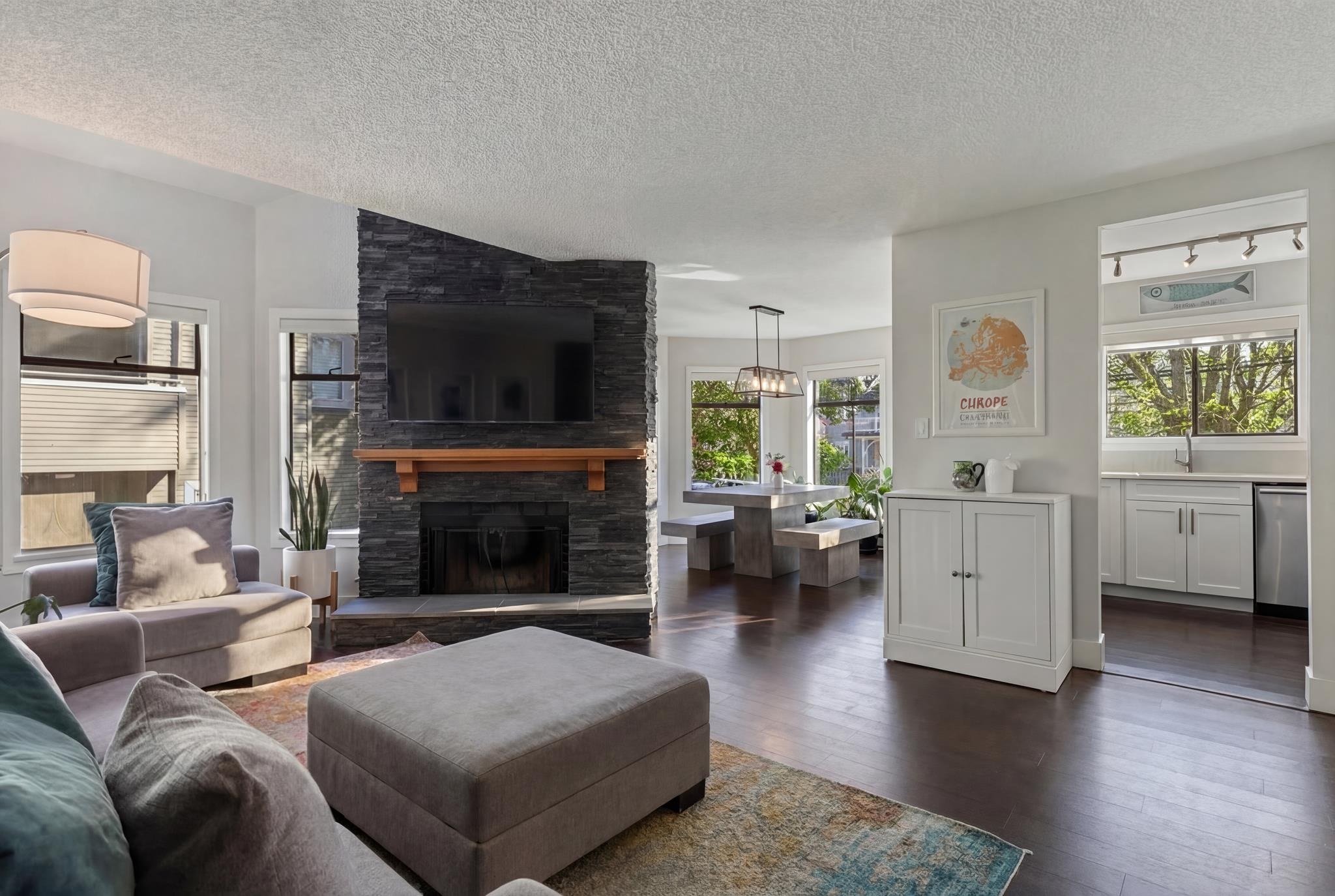 Additional image 2 of 2427 6th Avenue W, Vancouver, BC, V6K 1W2