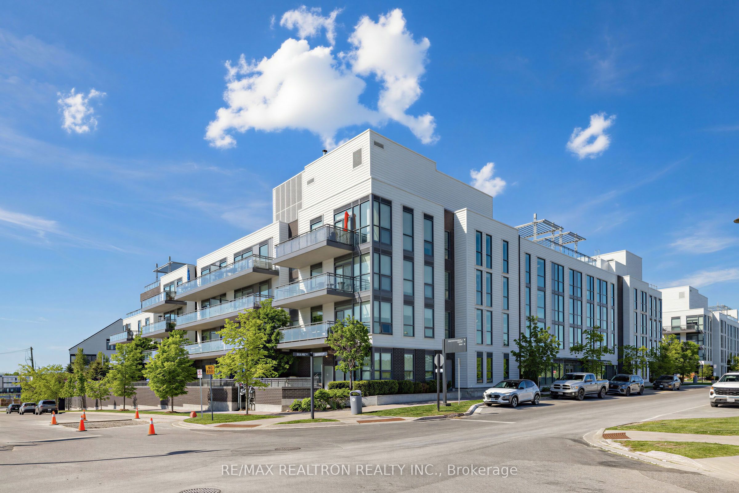 A405-241 Sea Ray Avenue, Innisfil, ON, L9S 2P6