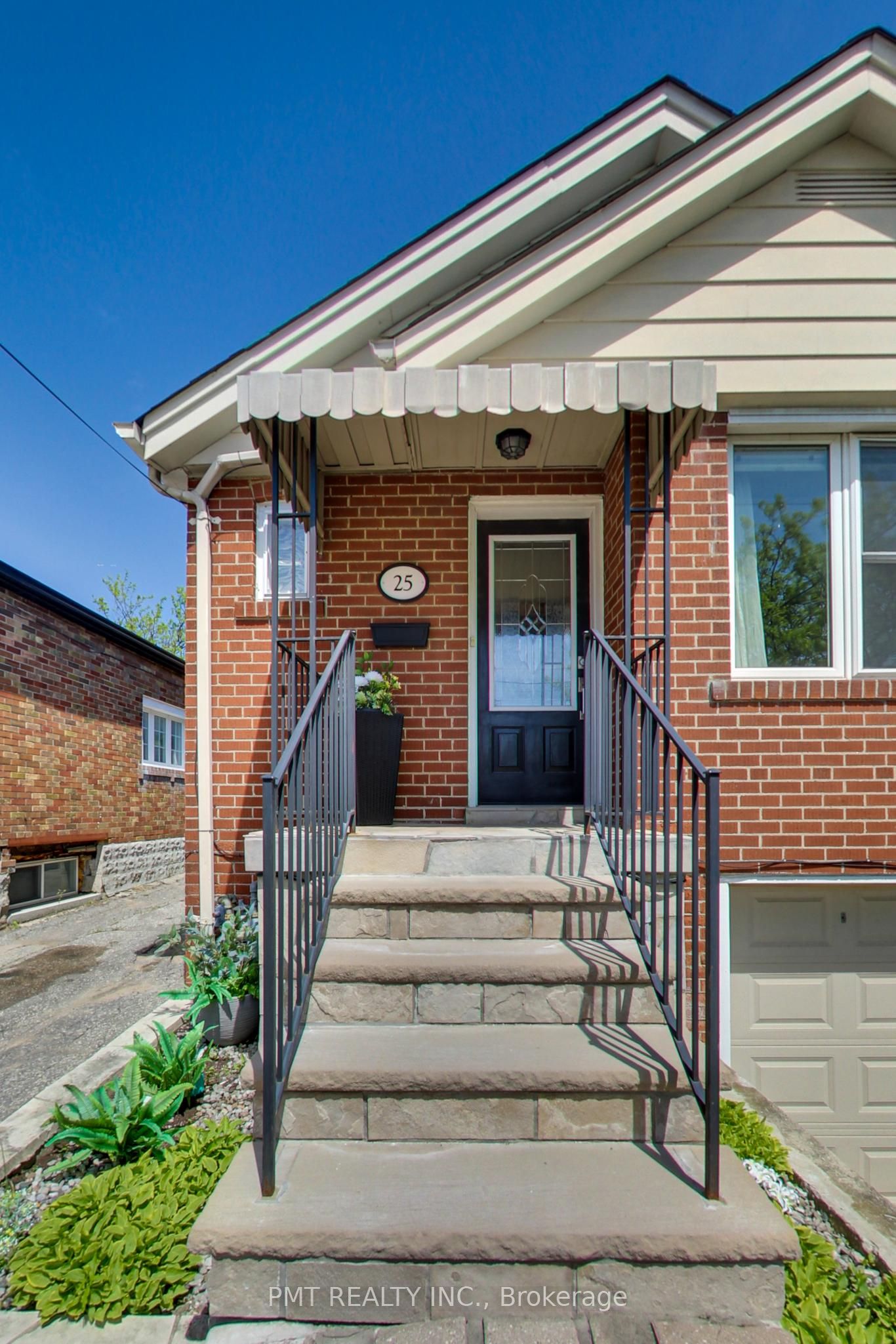 Additional image 3 of 25 Ronald Avenue, Toronto, ON, M6E 4M5