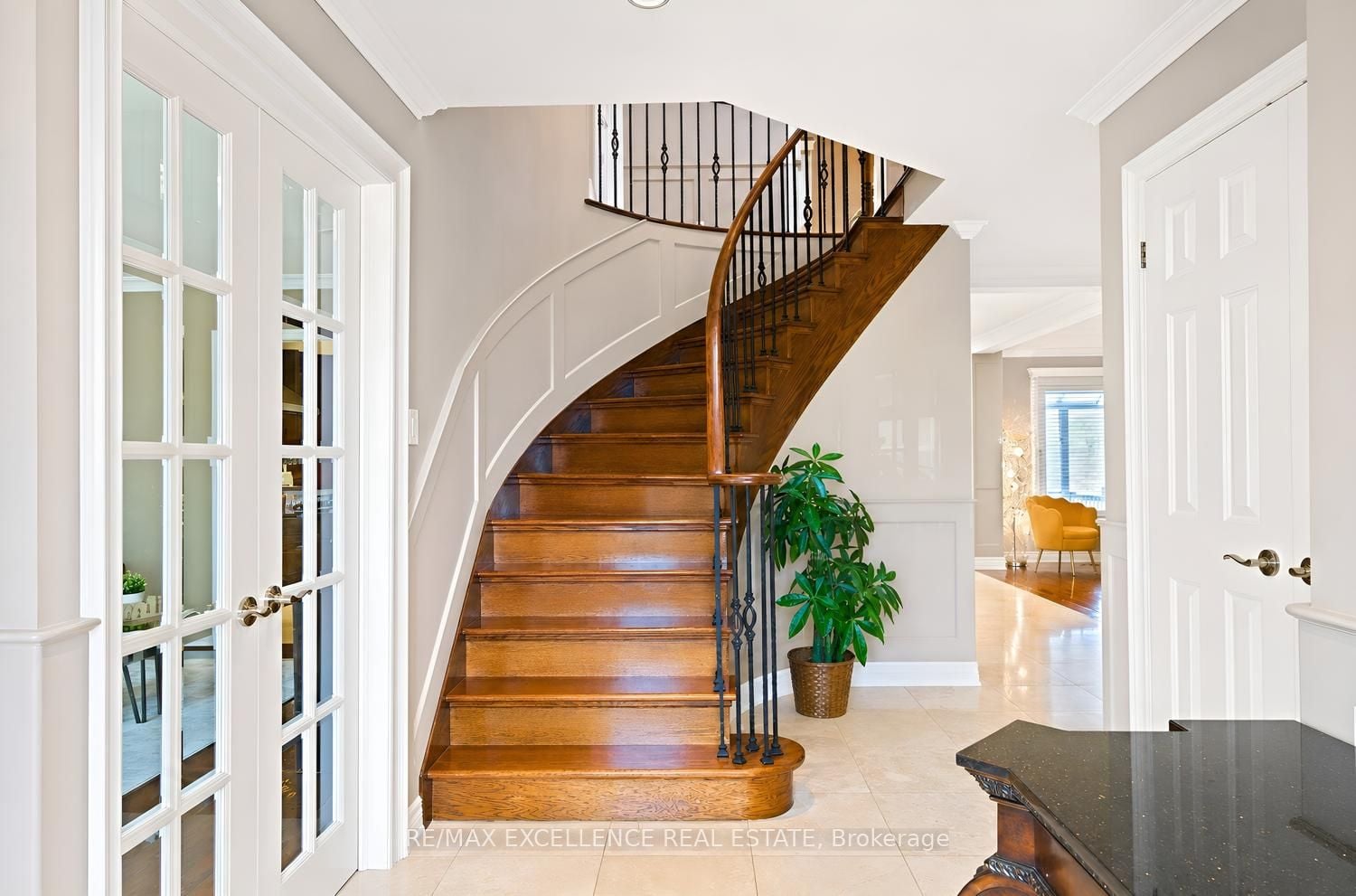 Additional image 5 of 24 Lilly Crescent, Brampton, ON, L6Y 3K3