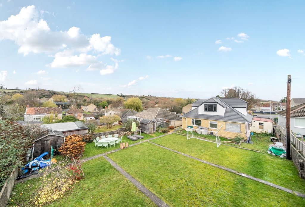 3 bed bungalow for saleWelton Vale, Midsomer Norton, Radstock, Somerset BA3
