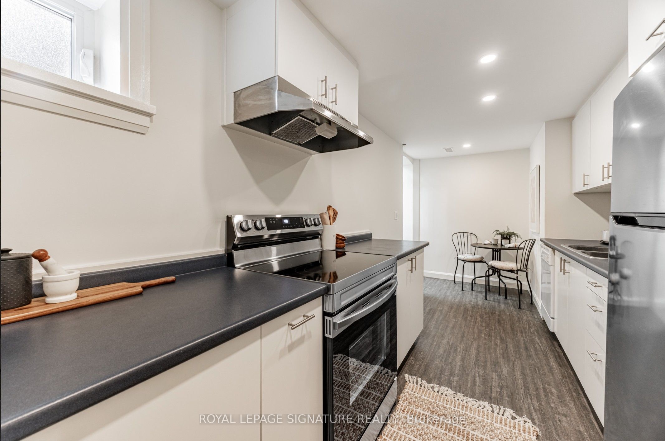 B-54 Pasadena Gardens, Toronto, ON, M6S 4R5 photo 4