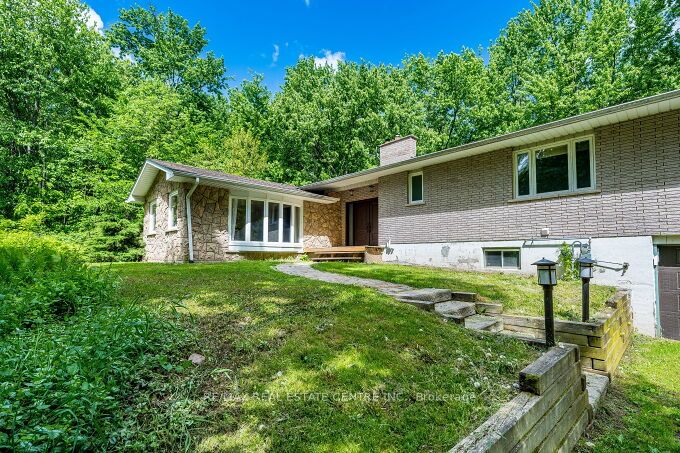 563 6th Concession Road W, Hamilton, ON, L8B 1N2 photo 2