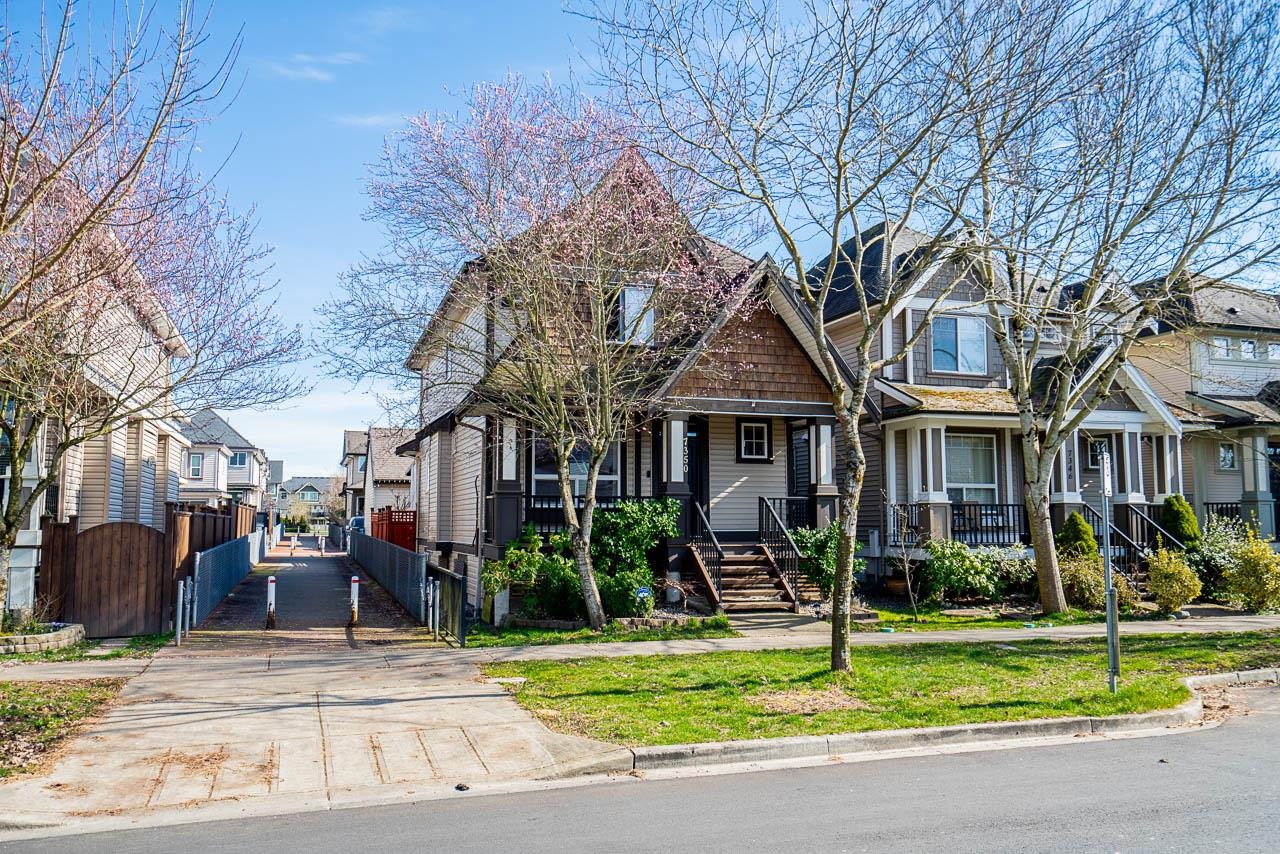 Additional image 4 of 7350 194 Street, Surrey, BC, V4N 6K1