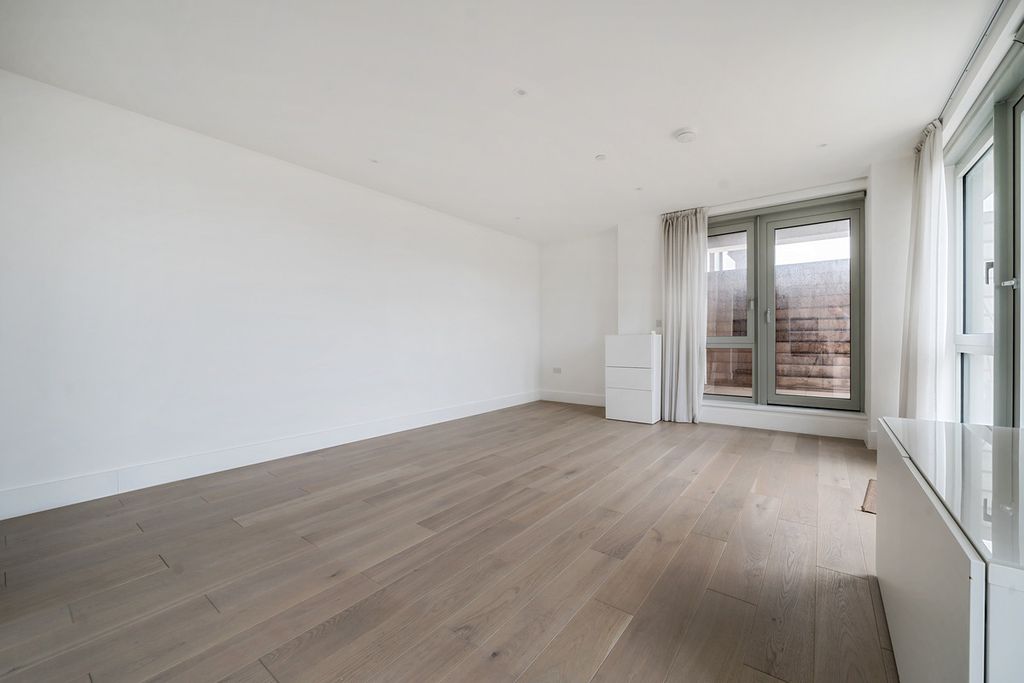 Additional image 13 of 2 bed flat for saleKings Road, Reading RG1