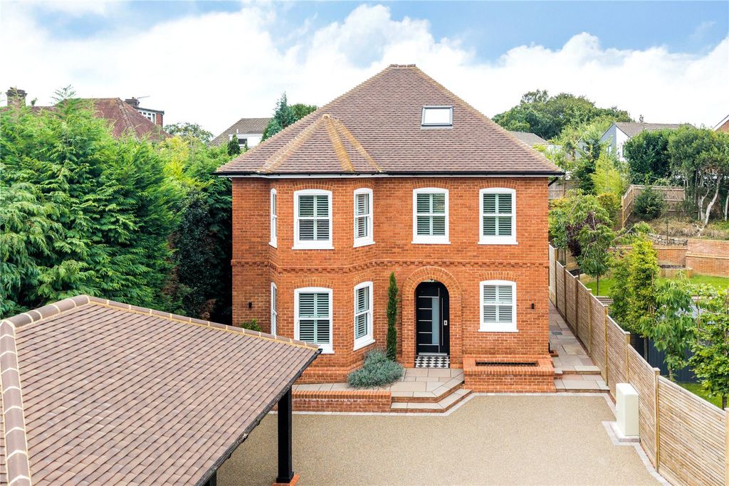 4 bed detached house for saleCockshot Road, Reigate, Surrey RH2