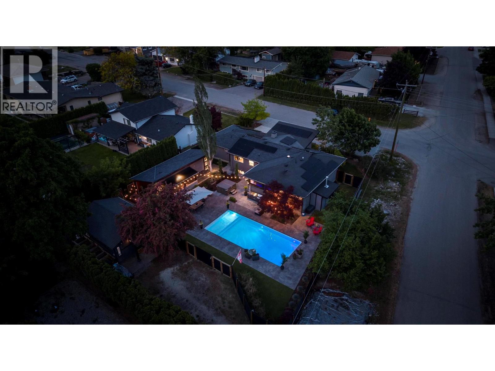 350 Yates Road, Kelowna, BC, V1V1R5 photo 2