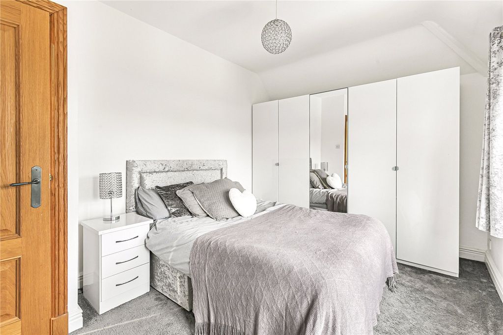 Additional image 23 of 5 bed detached house for saleNewlands Avenue, Radlett, Hertfordshire WD7