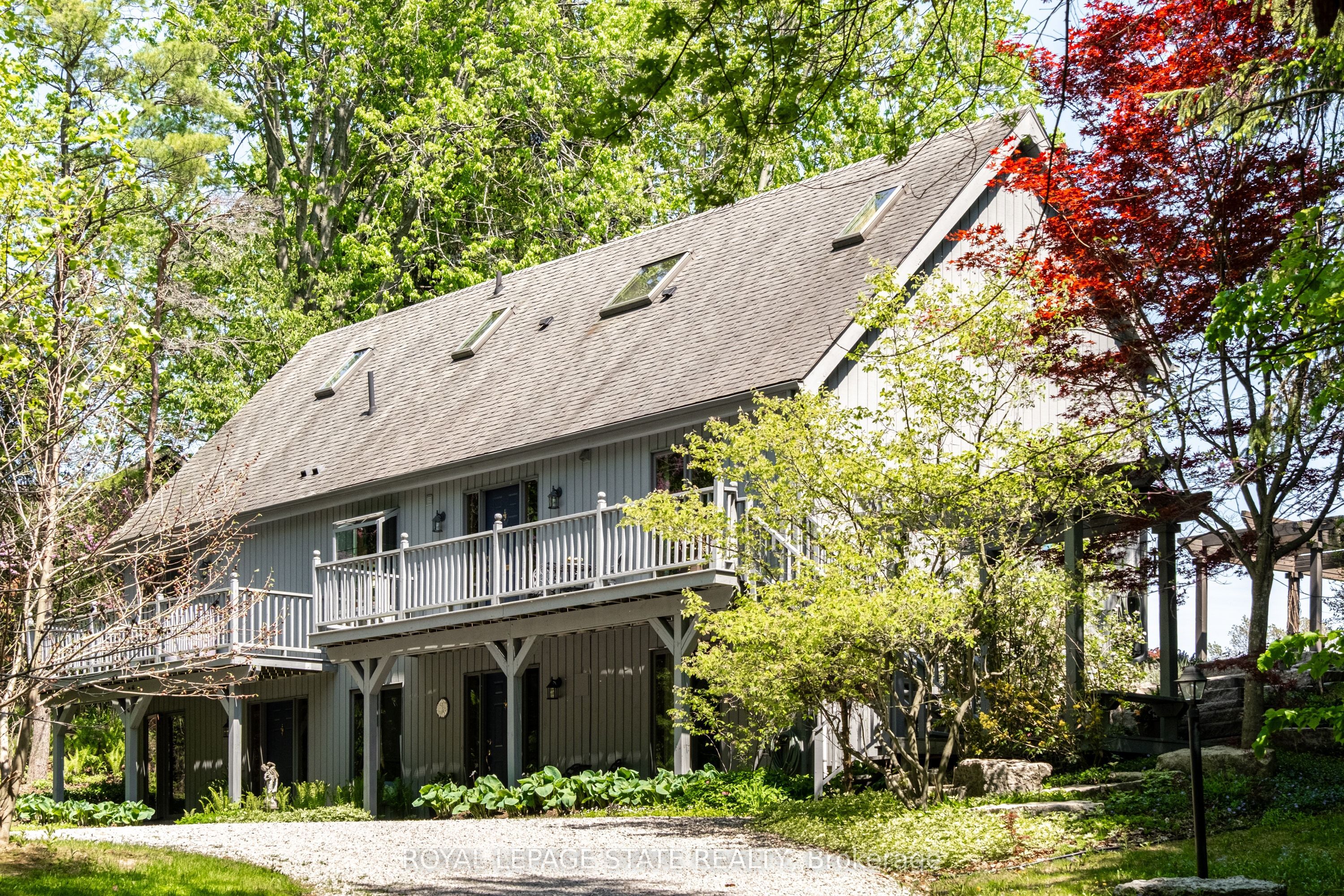 176 Weirs Lane, Hamilton, ON, L9H 5E1