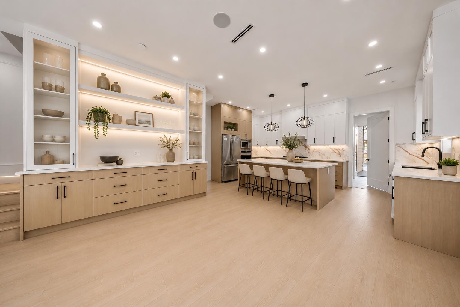 Additional image 5 of 16473 20 Avenue, Surrey, BC, V3Z 9M9