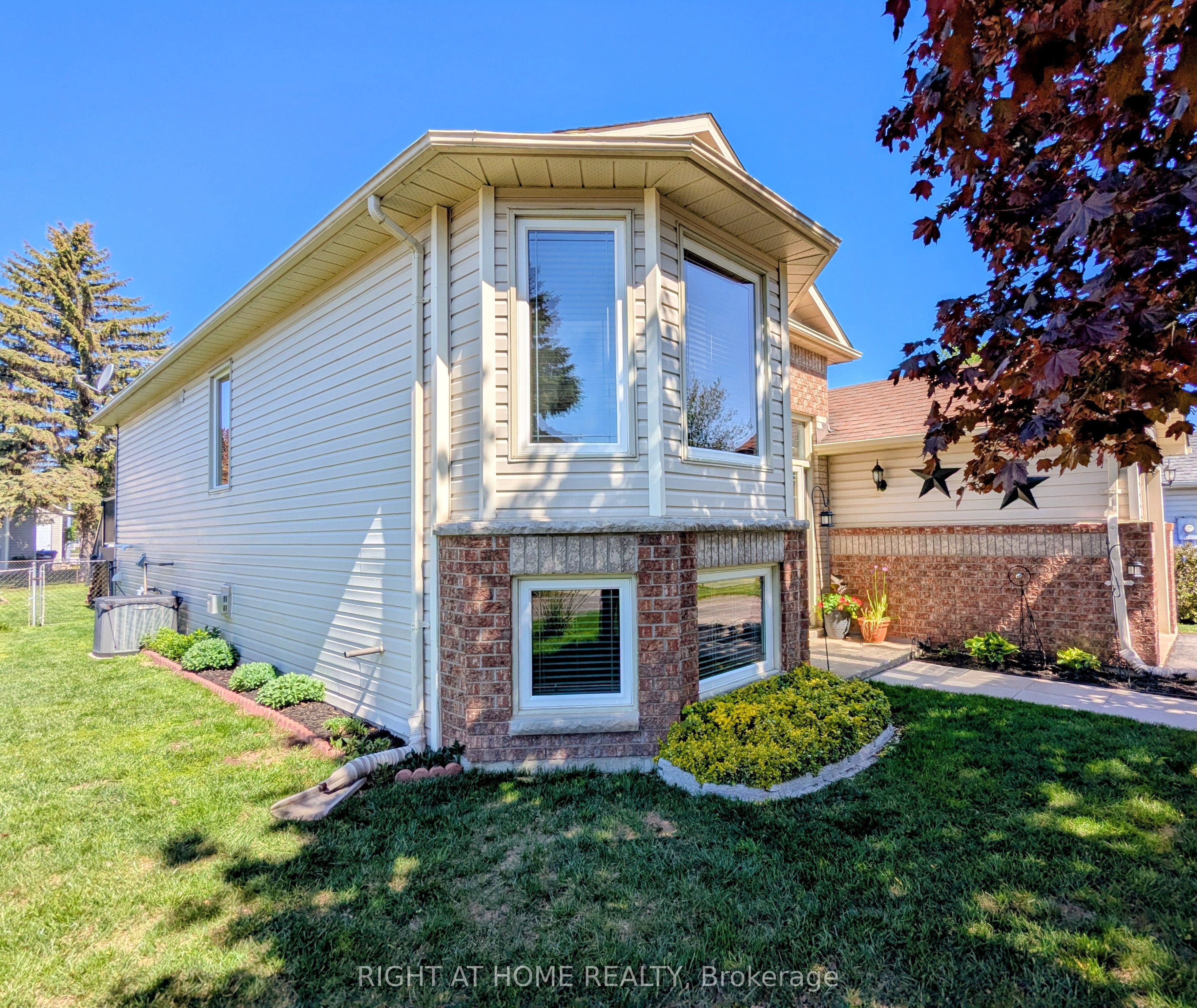 Additional image 2 of 22 Donald Crescent, Wasaga Beach, ON, L9Z 1E1