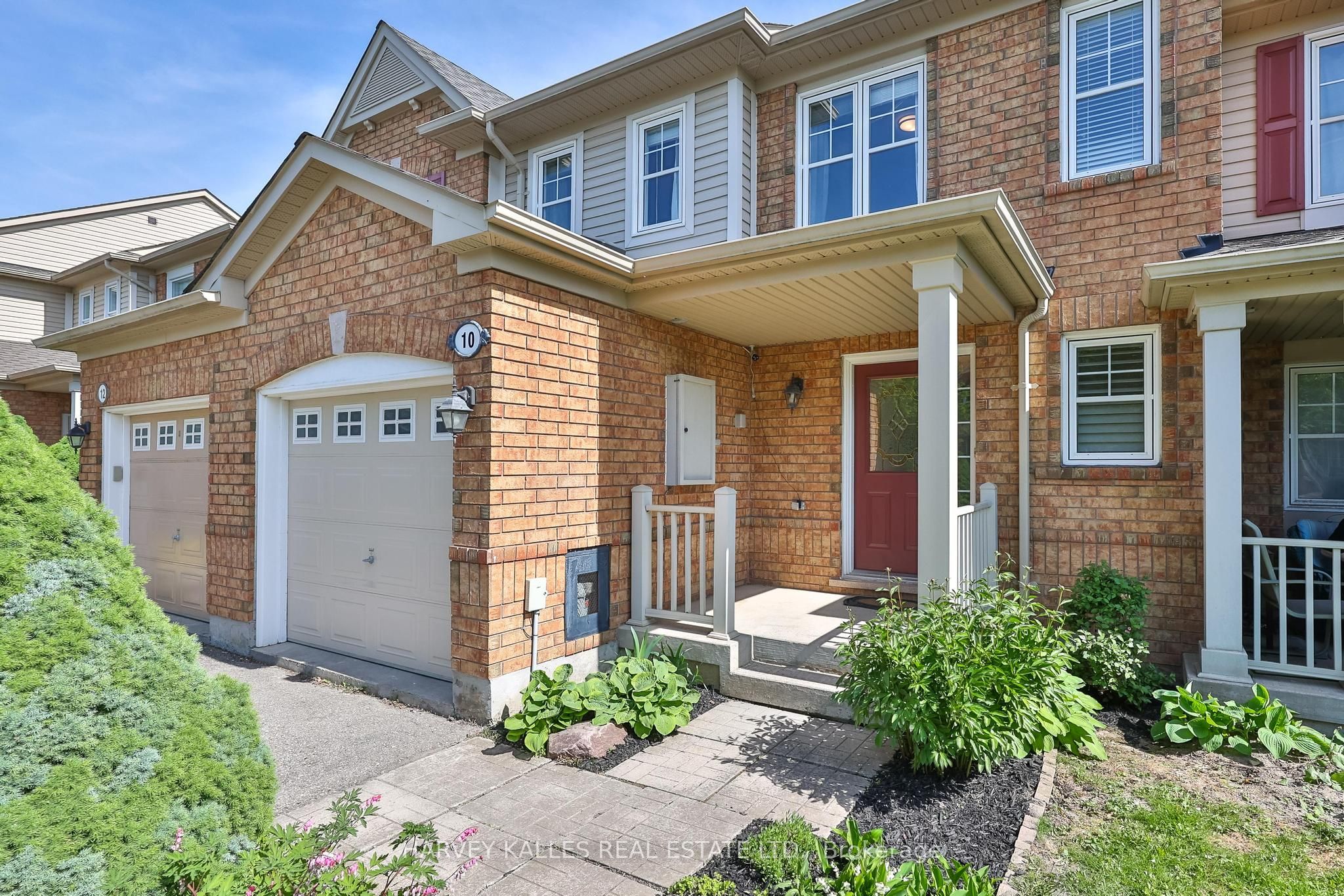 10 Dougherty Crescent, Whitchurch-stouffville, ON, L4A 0A3 photo 2
