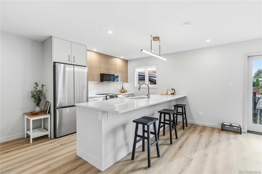 #6-1789 Emerson Street, Victoria, BC, V8R 2C2