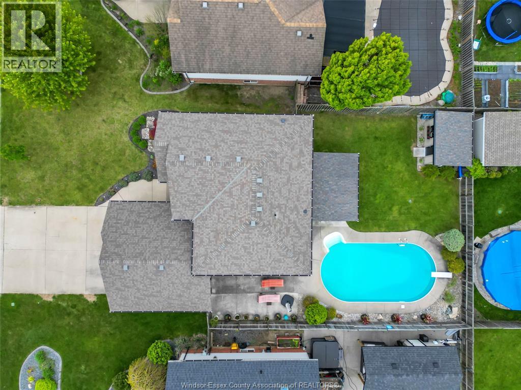 325 Coretti Drive, Lakeshore, ON, N0R1A0 photo 5
