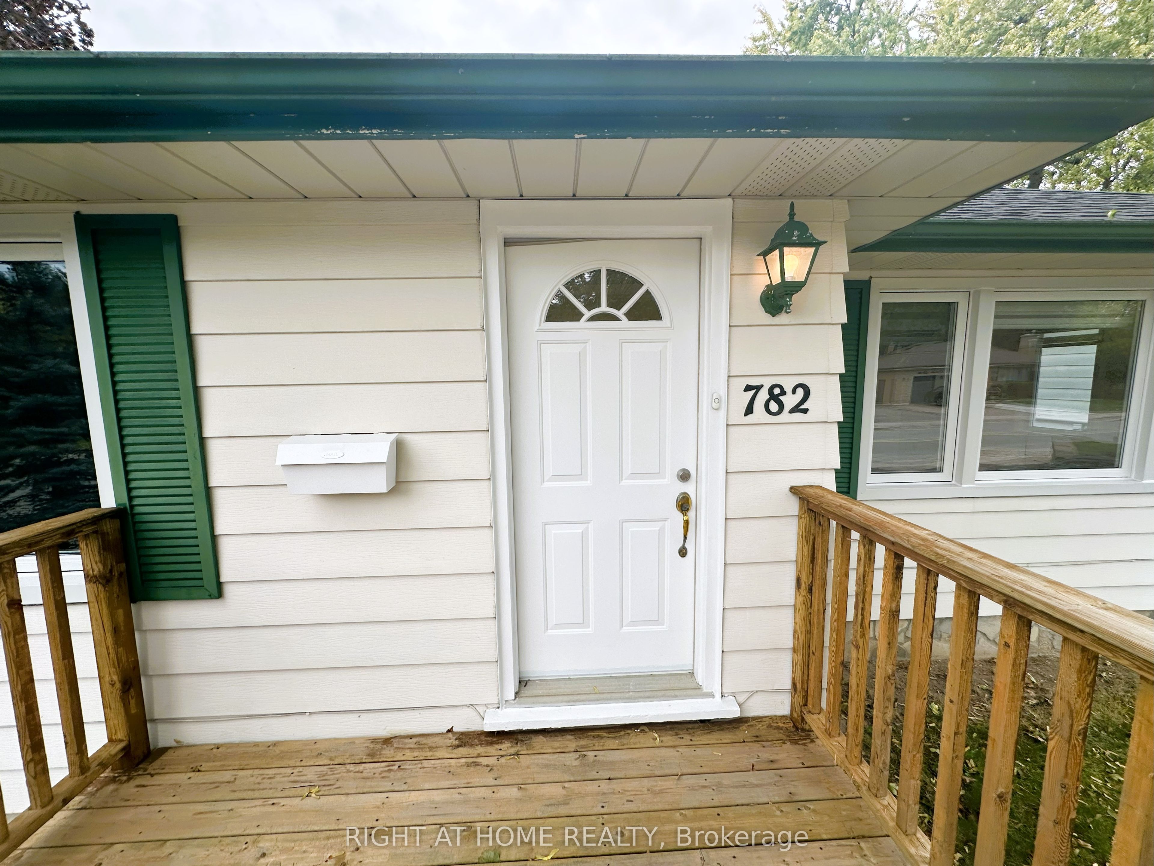 Additional image 2 of 782 Gorham Street, Newmarket, ON, L3Y 1L6