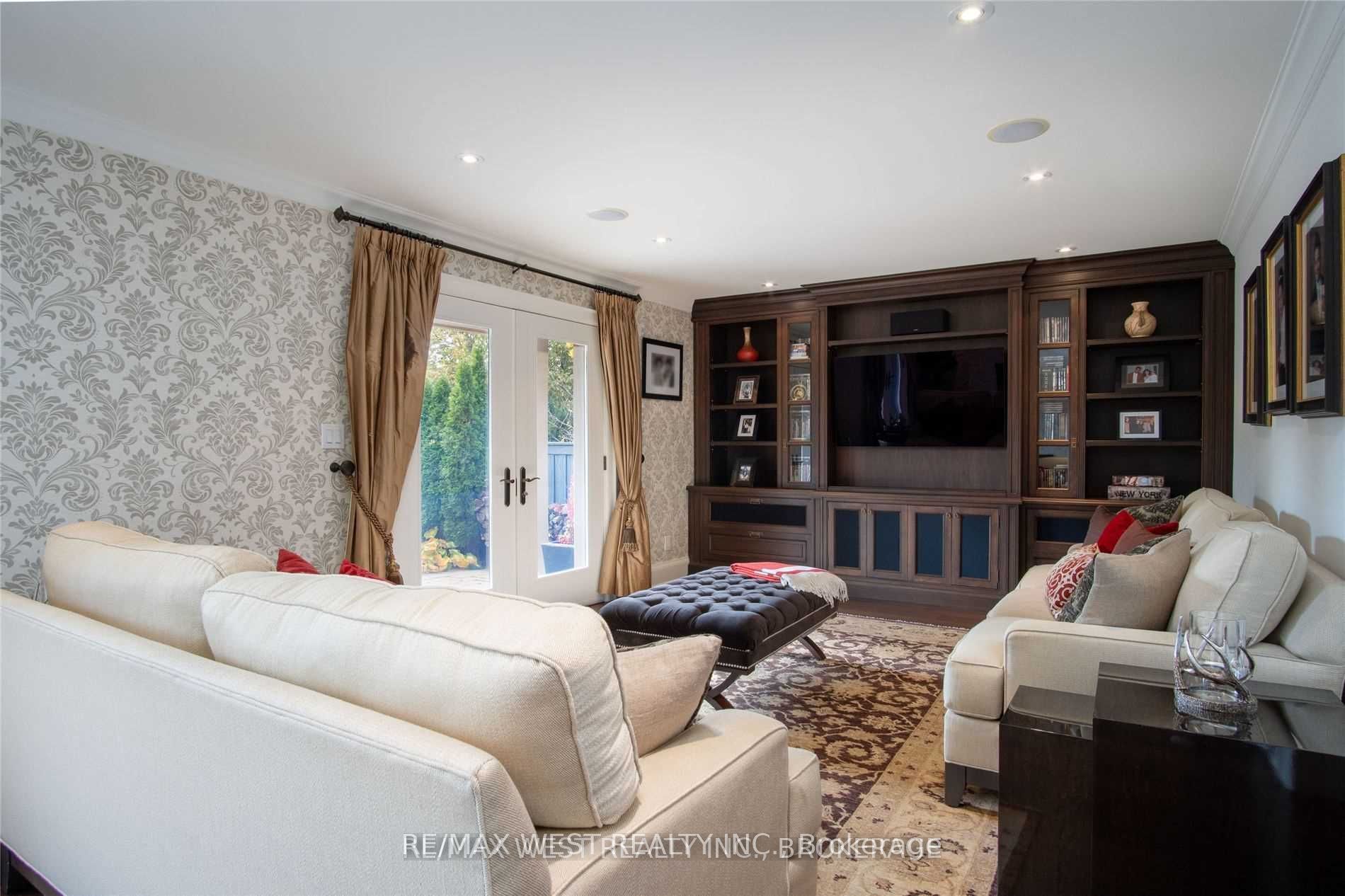 Additional image 6 of 393 Maple Leaf Drive, Toronto, ON, M6L 1P4