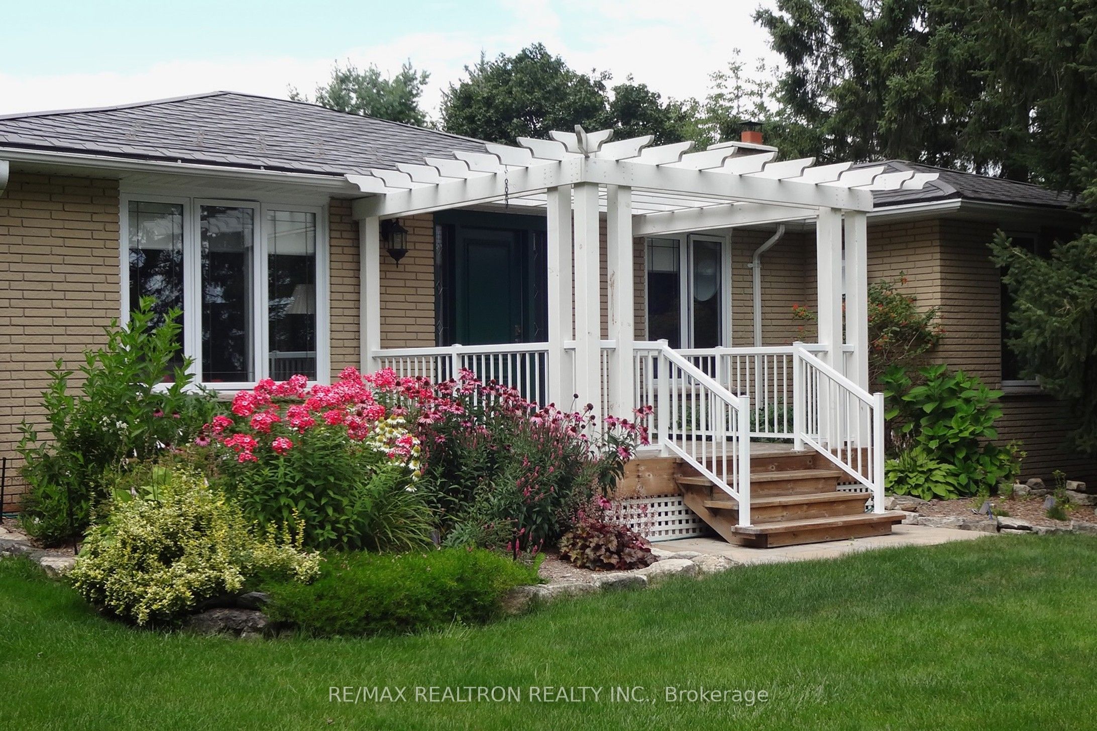 26 Kennedy Road, Caledon, ON, L7C 2A7 photo 2