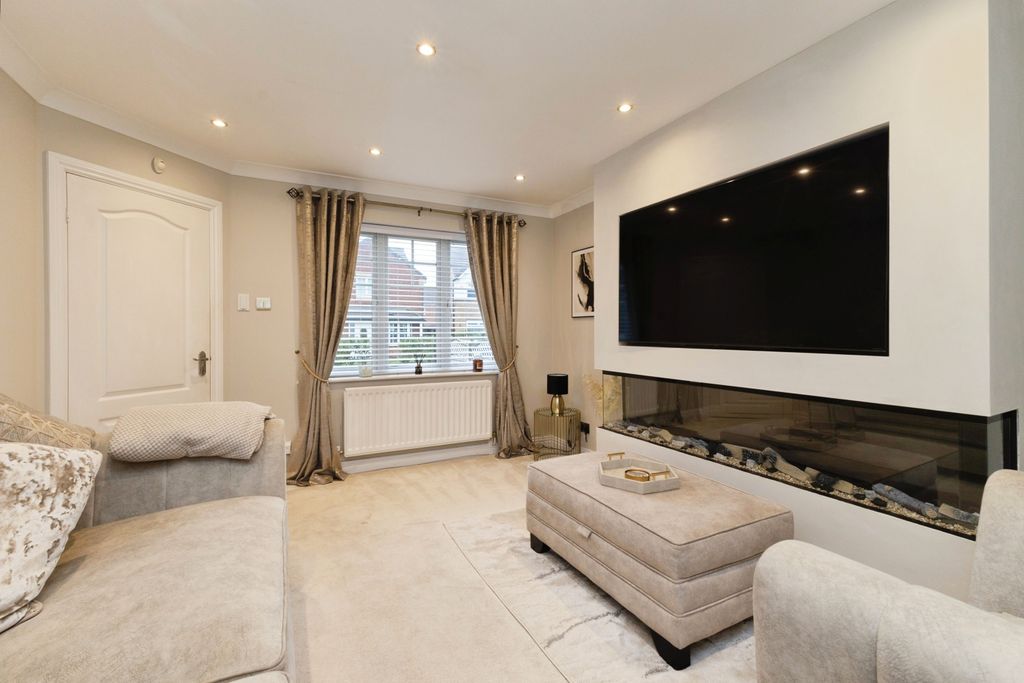 Additional image 5 of 4 bed detached house for saleTrevose Close, Redcar TS10