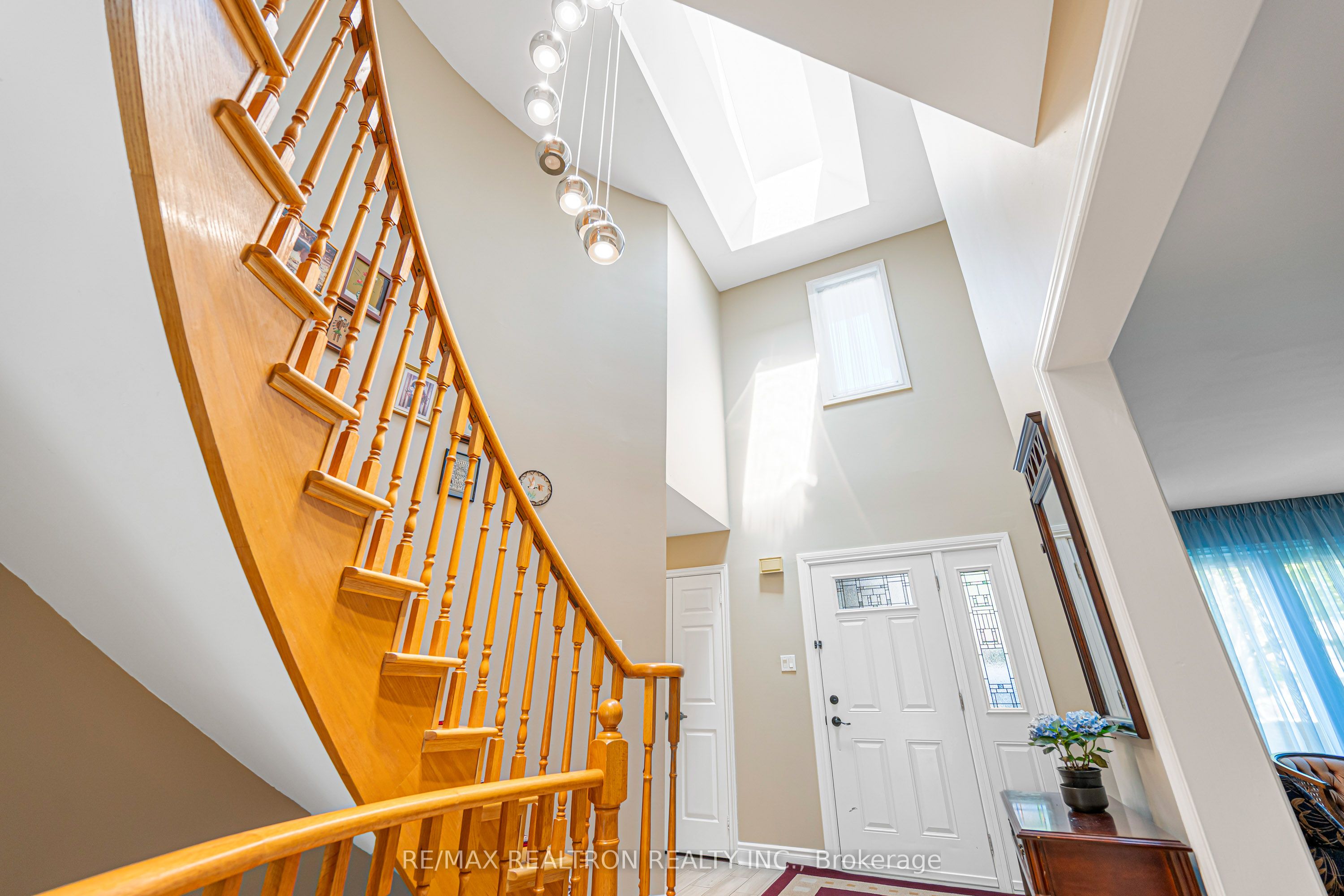 49 Somerset Crescent, Richmond Hill, ON, L4C 8N5 photo 5