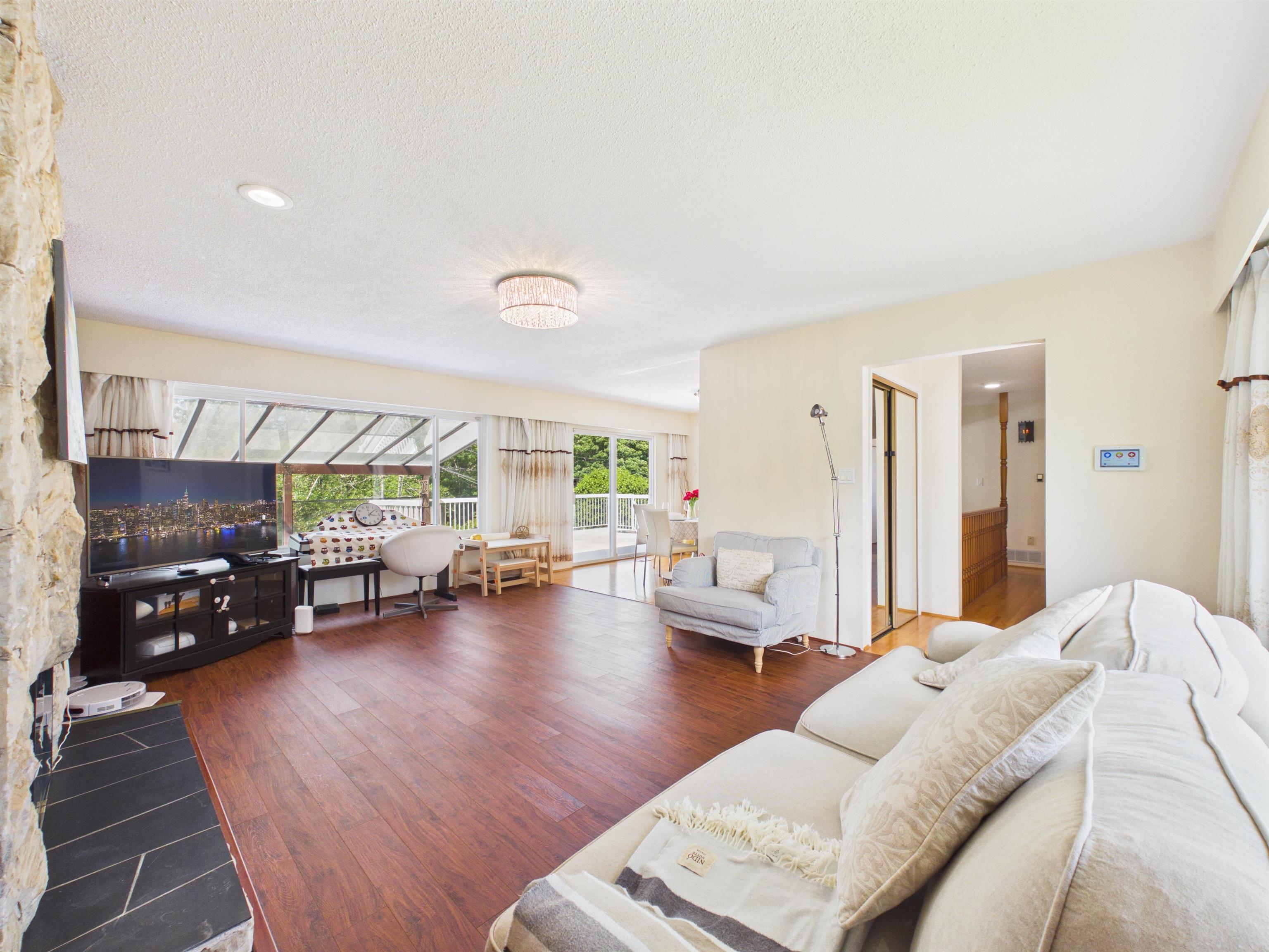 6119 Service Street, Burnaby, BC, V5H 1V7 photo 4