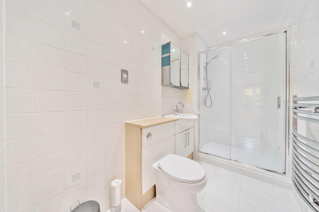 Additional image 5 of 2 bed flat for saleWharf Lane, Rickmansworth WD3