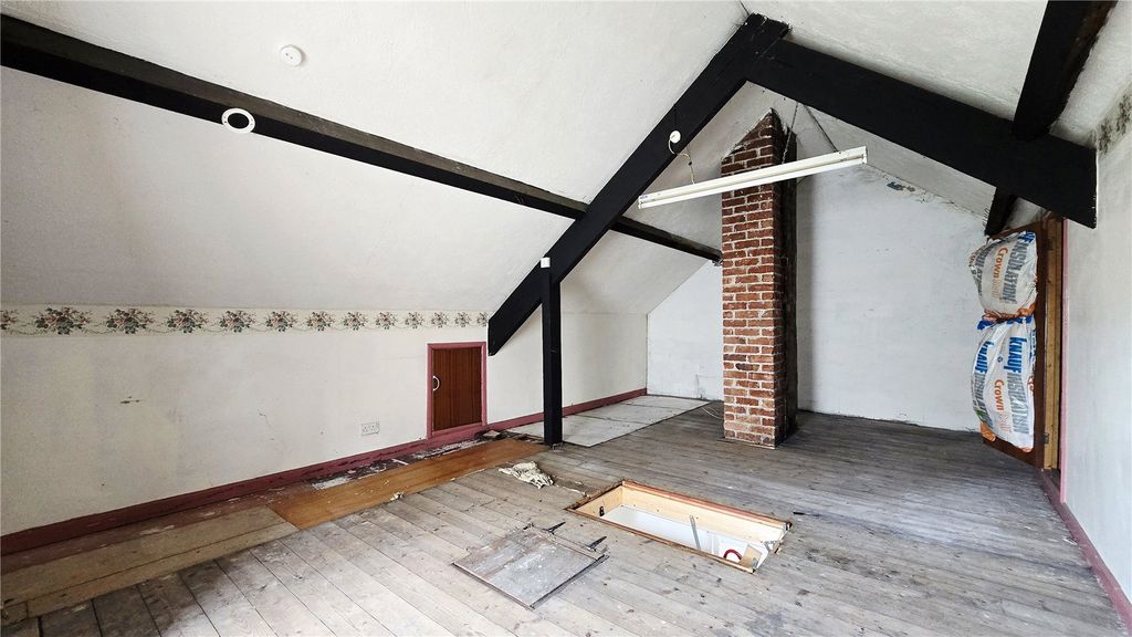 Additional image 11 of 2 bed bungalow for saleLondon Road, Valley, Holyhead, Isle Of Anglesey LL65