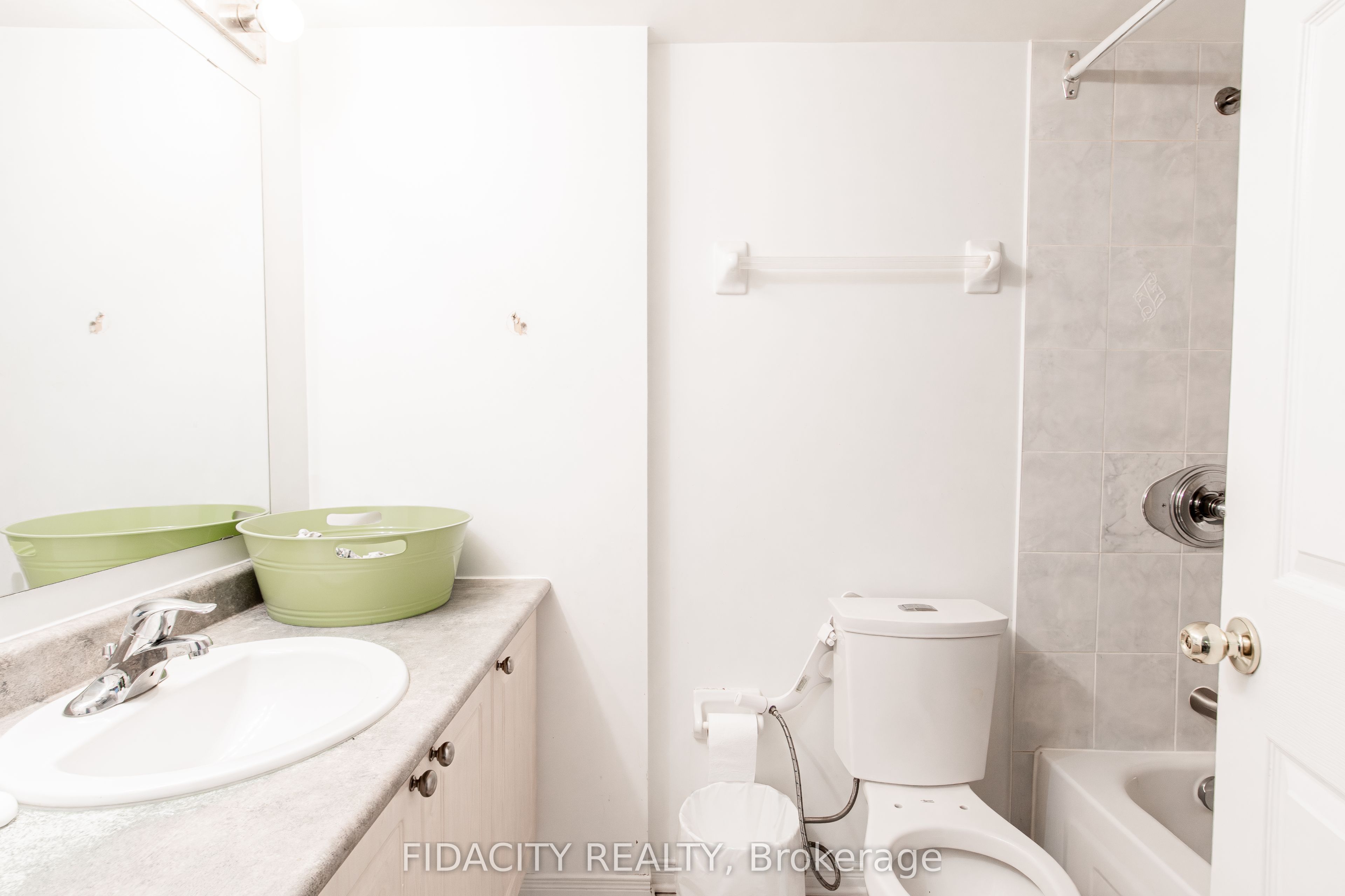 Additional image 6 of 8A-310 Central Park Drive, Ottawa, ON, K2C 4G4