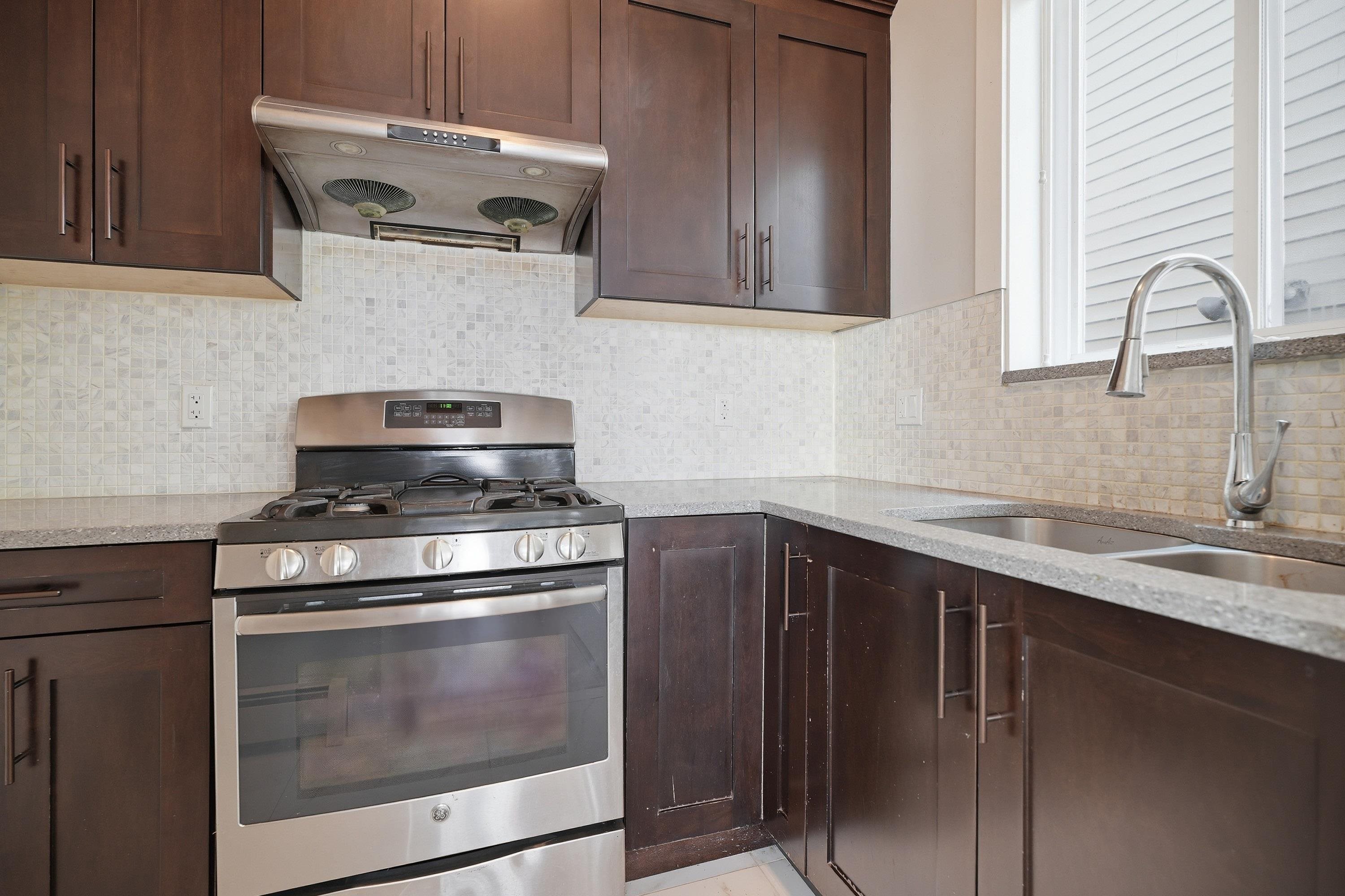 Additional image 6 of 6035 138a Street, Surrey, BC, V3X 0H3