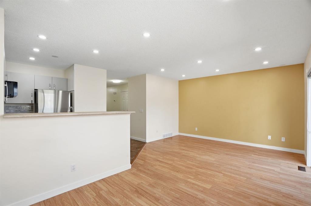 Additional image 5 of 204-760 Railway Gate SW, Airdrie, AB, T4B 3C5