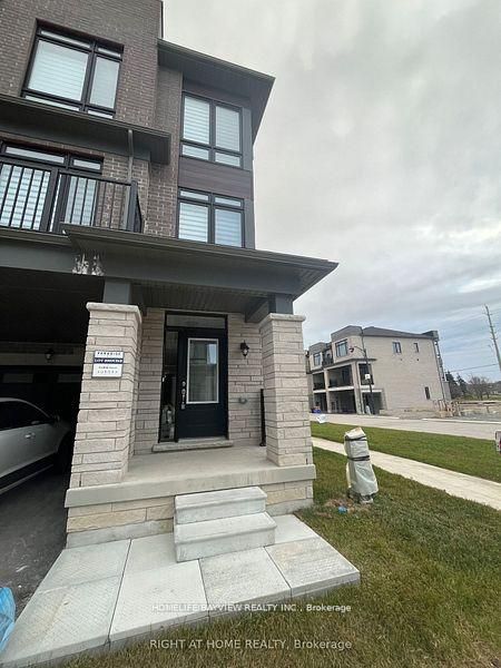 7 Griffith Street W, Aurora, ON, L4G 7B6